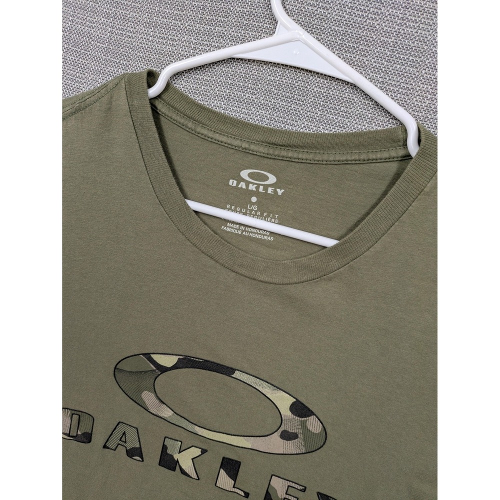 Oakley Shirt Mens Large Green Camo Logo Graphic Tee Tagless Outdoor Sports